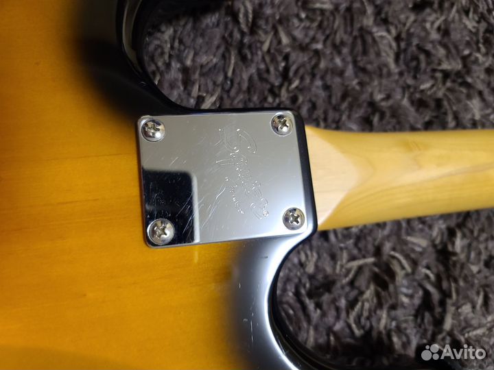Электрогитара Squirestrat с комбиком Marshall