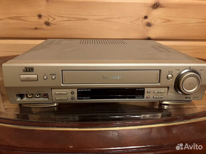 Видеомагнитофон JVC HR-S6700EU как новый