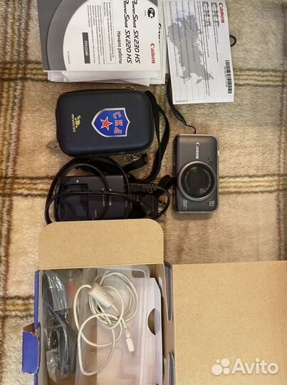 Компактный фотоаппарат