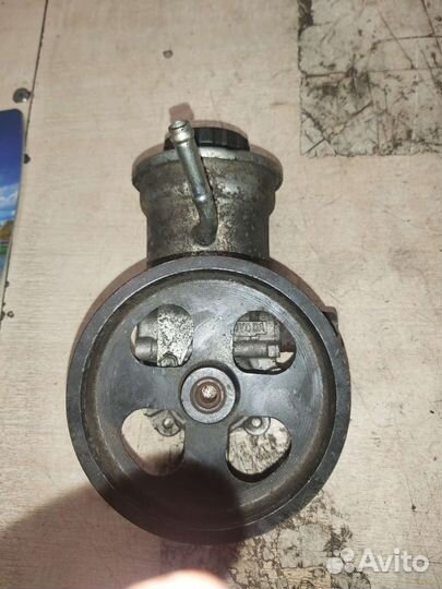 Насос гидроусилителя Toyota Avensis II 2003-2008