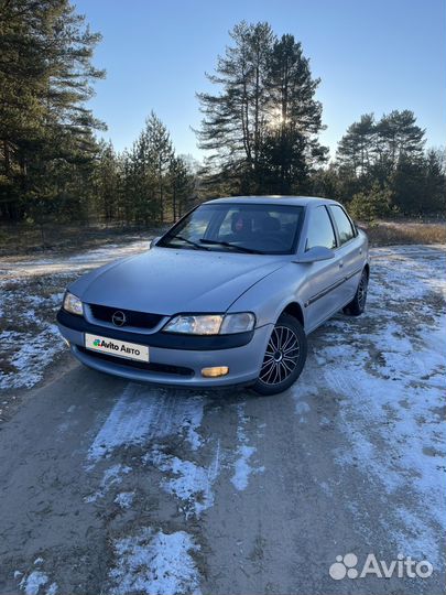 Opel Vectra 1.8 МТ, 1998, 266 715 км