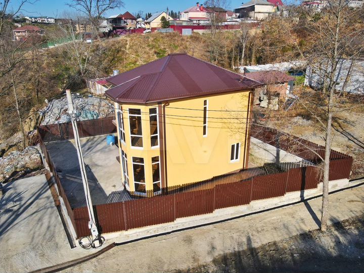 Дом 131,9 м² на участке 3,5 сот.