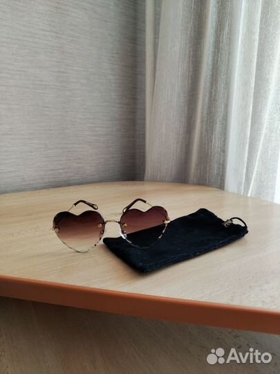 Очки солнцезащитные