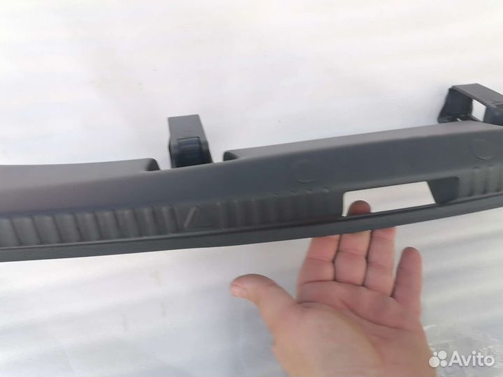 Накладка задней панели Skoda Rapid