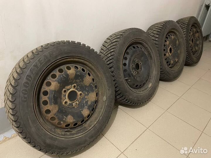 Goodyear Ultragrip Ice Arctic 205/55 R16 94U