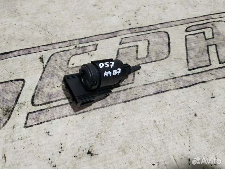 Концевик педали тормоза Audi A4 B7 2.0 BWE 2007