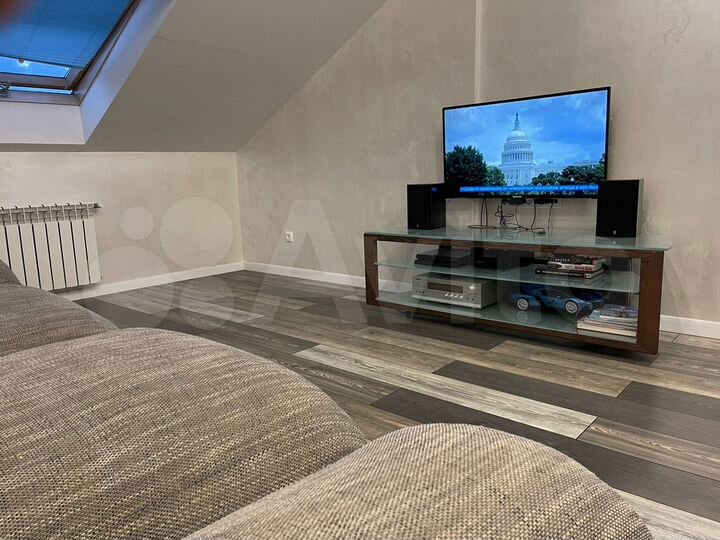 2-к. квартира, 84 м², 6/6 эт.