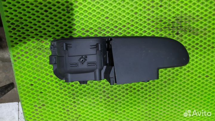 Блок управления стеклоподъемниками VW Passat B6