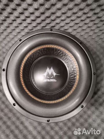 Сабвуфер momo Tsunami 10