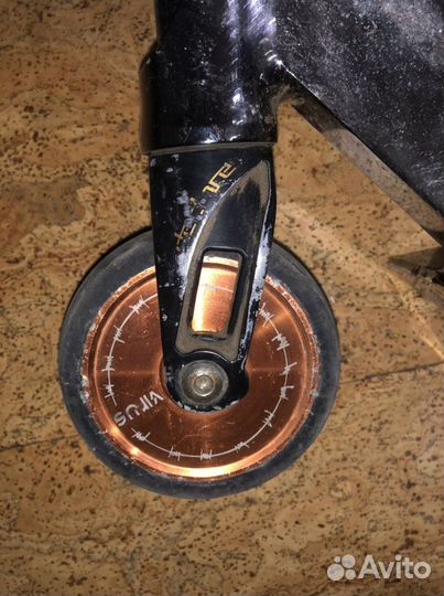 Кастомный трюковой самокат