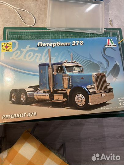 Сборная модель Петербилд 378