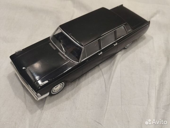 Модель ЗИЛ- 114 1:24