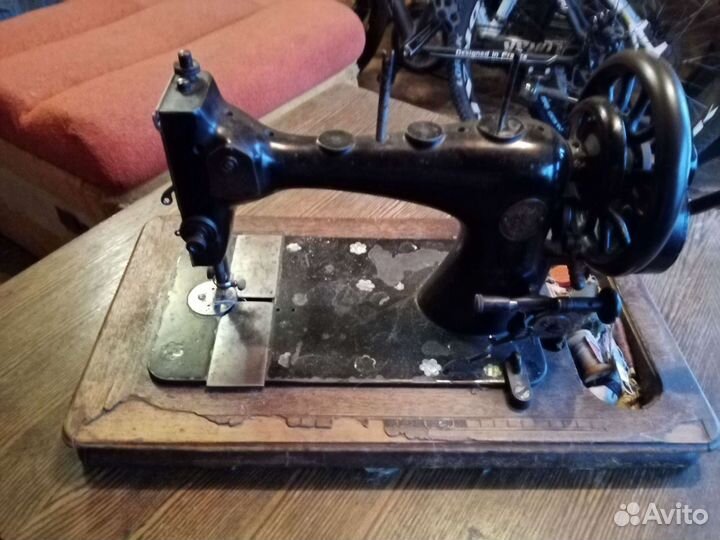 Швейная машинка