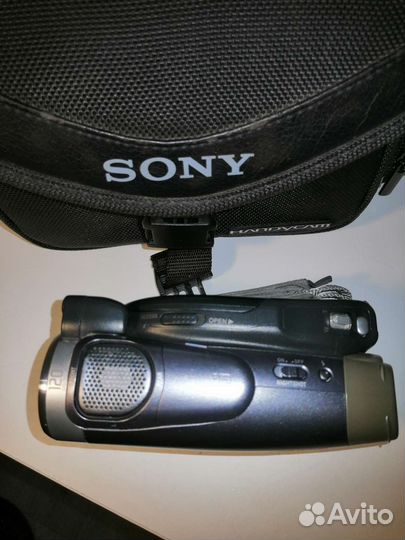 Видеокамера Sony DVD403
