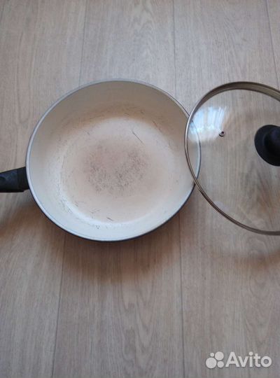 Сковорода с крышкой