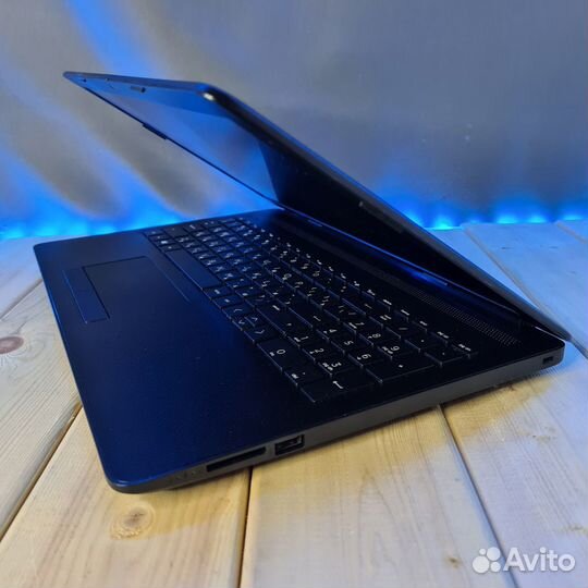 Ноутбук HP 15-DB0561UR