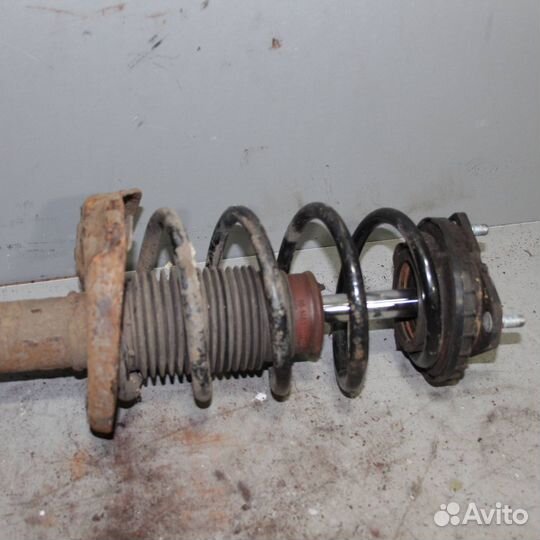 Амортизатор передний левый honda Civic 5D 2006-20