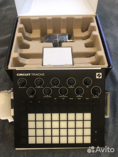 Микшерный пульт circuit tracks