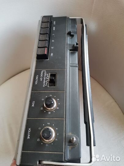 Кассетный магнитофон с радио Ferguson