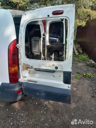 Renault kangoo 2003 год в разборе