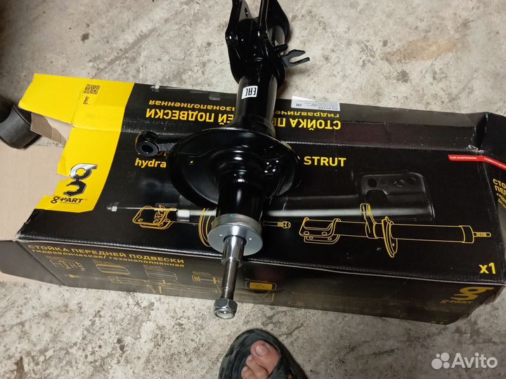 Стойка амортизатора приора