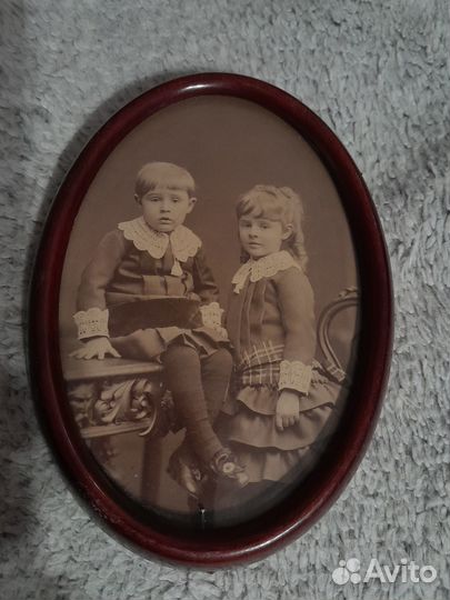 Старинная фотография в рамке
