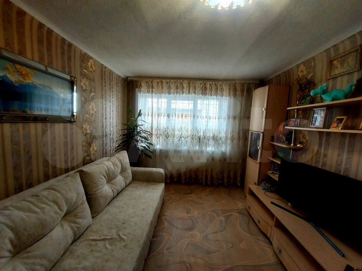 3-к. квартира, 57 м², 1/4 эт.