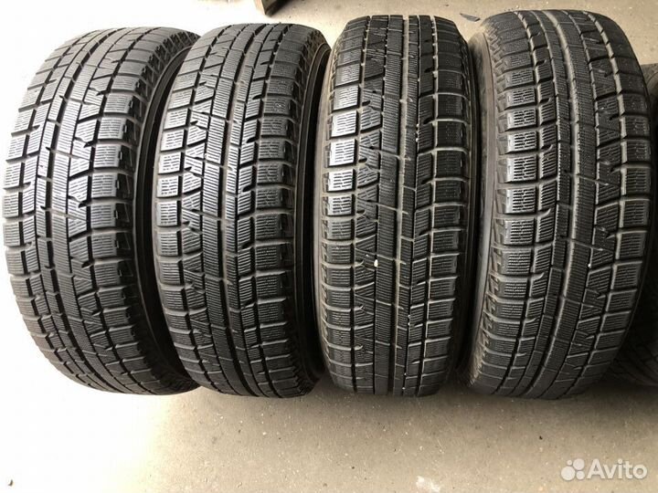 Yokohama Ice Guard IG50+ 215/60 R17 96Q