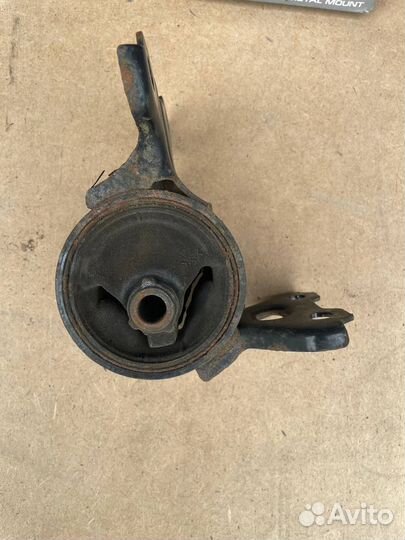 Опора двигателя L Lancer X