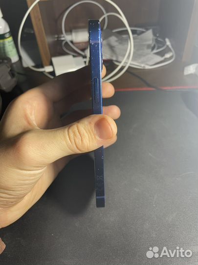 iPhone 12, 64 ГБ