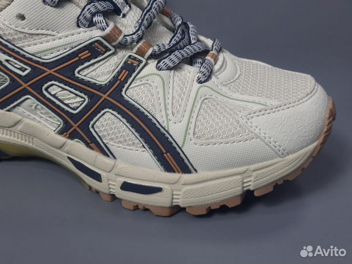 Кроссовки женские беговые asics