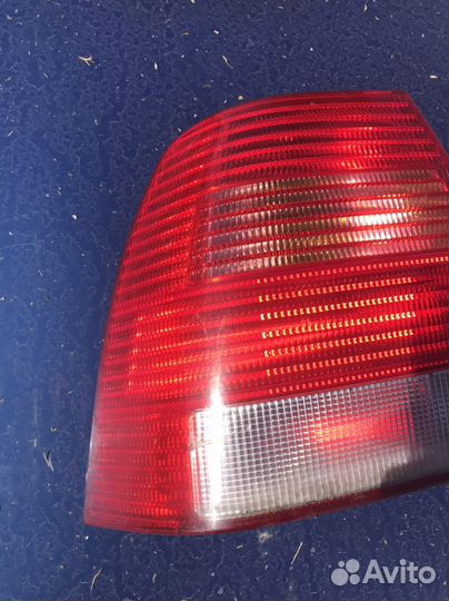 Задний фонарь левый volkswagen jetta mk4