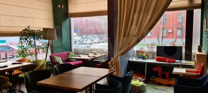 Ресторан с летним кафе, 202.7 м², отдельностоящее