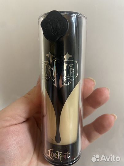 Тональный крем Kat Von D