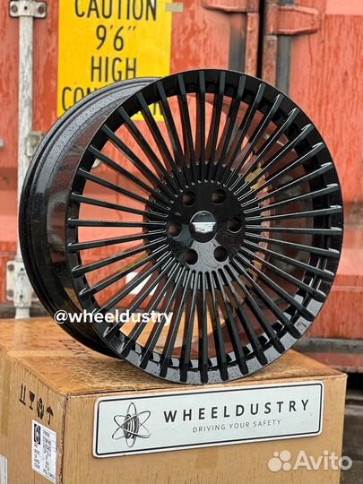 Кованые диски R22 в наличии для Cadillac Escalade