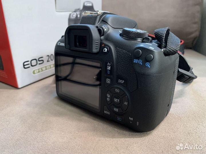 Фотоаппарат canon eos 2000d kit