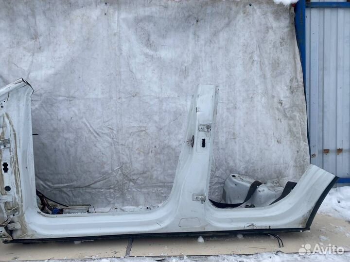 Порог со стойкой левый Skoda Karoq