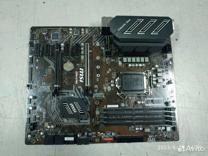 Материнская плата