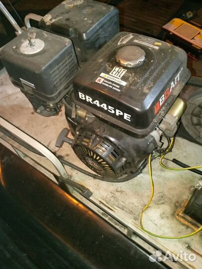 Продам мотобуксировщик