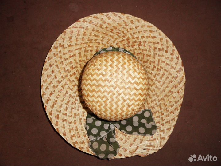 Шляпы женские (4 шт.)