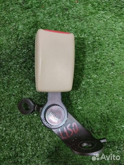 Замок ремня безопасности задний правый Lexus GS30