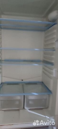 Холодильник бу Indesit