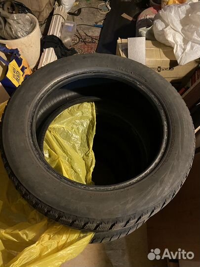 Bridgestone Blizzak Ice 215/55 R16