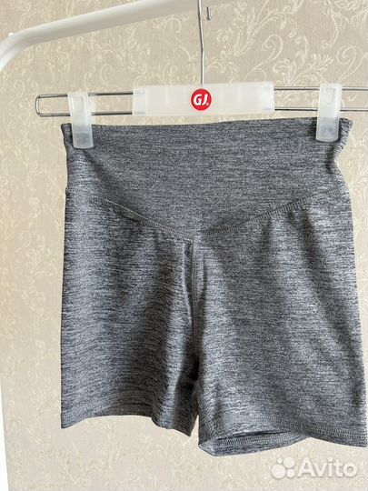 Отдам бесплатно женские вещи пакетом