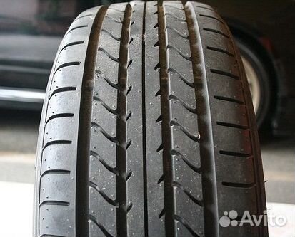 Yokohama Advan A10A 215/45 R18 89W