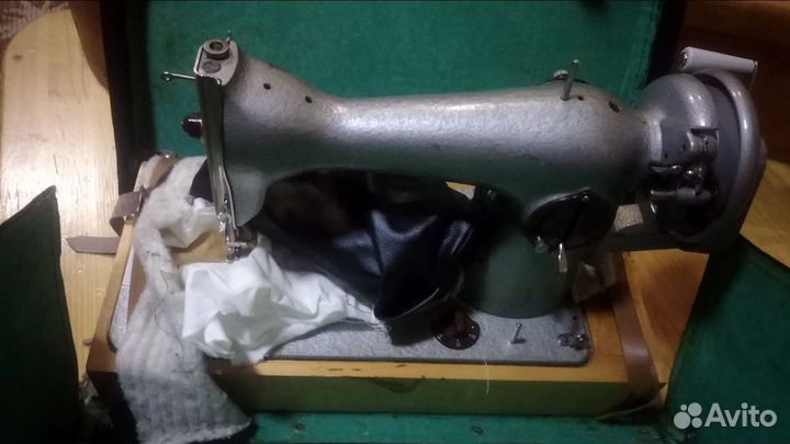 Швейная машинка новая ручная ножная СССР