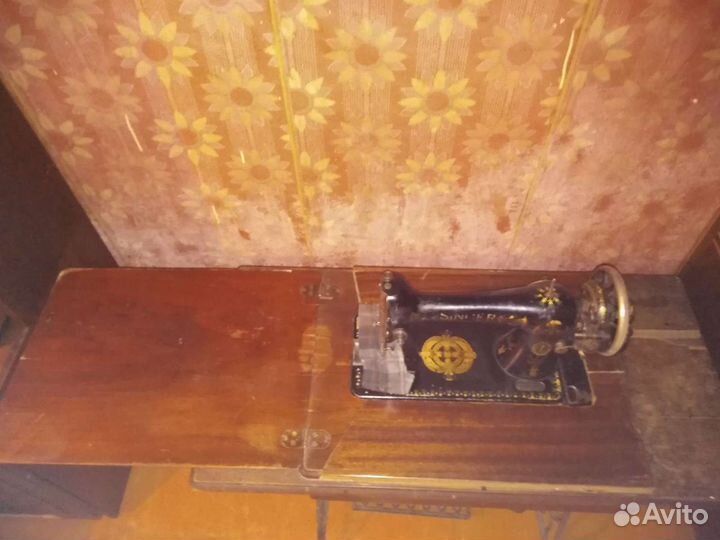 Швейная машина Singer