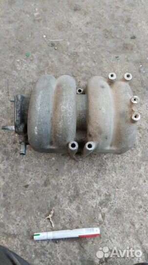 Коллектор впускной Лада 21214 2006