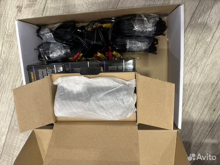 Комплект видеонаблюдения Falcon Eye 0104DE Kit