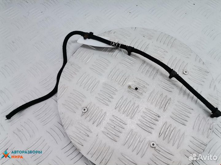 Трубка обратки форсунок Kia Carens 2 2005